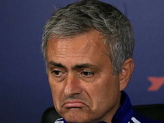 Chelsea boss Mourinho avoids m...